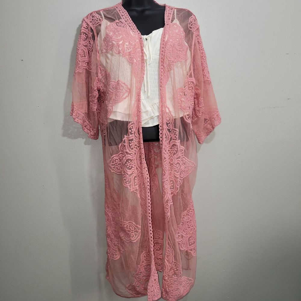 🍒 Pink Lace Kimono Robe